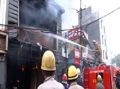 Delhi: Fire breaks out in Gandhi Nagar plywood shop