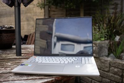 ASUS Vivobook Pro 16X OLED review: almost a Studiobook