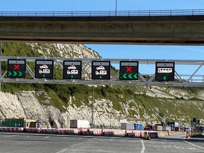 How long are ferry queues and delays at Dover this summer?