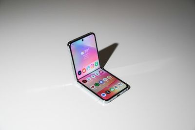 Samsung Galaxy Z Flip 5 Review: Inching Towards Perfect