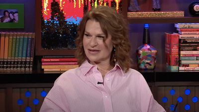 Roseanne Vet Sandra Bernhard Shares Positive Thoughts About Roseanne Barr, Not-So-Positive Thoughts About New 'Anti-Woke' Show