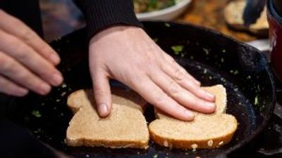 Supermarket app recommends ‘poison sandwiches’