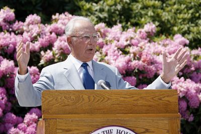 Celtics legend Bob Cousy at 95: ‘I’m the luckiest SOB on the planet’