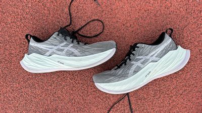 Asics Superblast Review