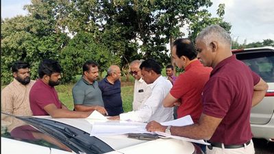 Muttiah Muralitharan to set up manufacturing unit at Mummigatti FMCG Cluster in Dharwad