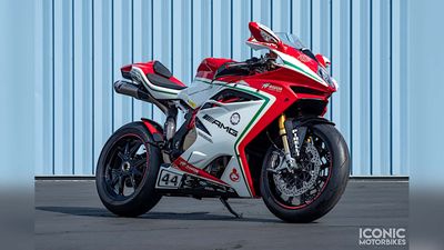 Sweet 2015 MV Agusta F4 RC Has Race Kit Installed, Just 14 Miles On Clock