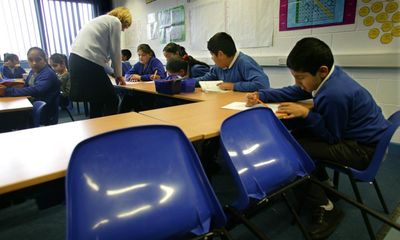 ‘More to be done’ to bring down school absences, says education secretary