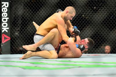 Michael Bisping: Sean Strickland has ‘tremendous grappling,’ could surprise Israel Adesanya at UFC 293