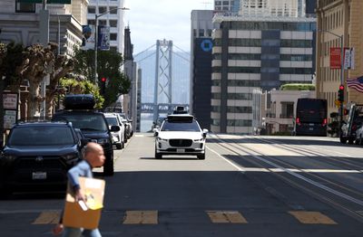 California allows robo-taxis to expand and emergency responders aren't happy