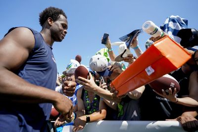 Geno Smith receives major ovation at first preseason game