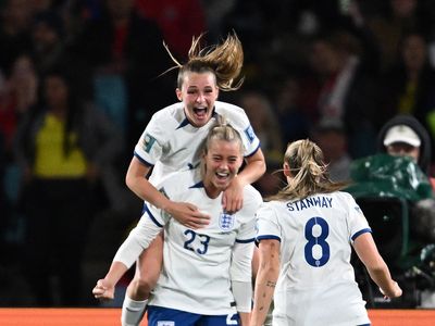 Women’s World Cup LIVE: England prepare for Colombia clash after Sweden set up Spain semi-final