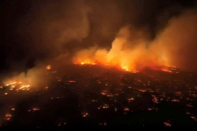 What is the environmental impact of the fires on Hawaii’s Maui island?