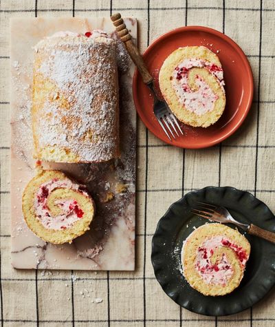 Benjamina Ebuehi’s recipe for raspberry, limoncello and white chocolate swiss roll