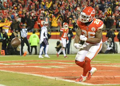 Raiders add Super Bowl champion RB Damien Williams