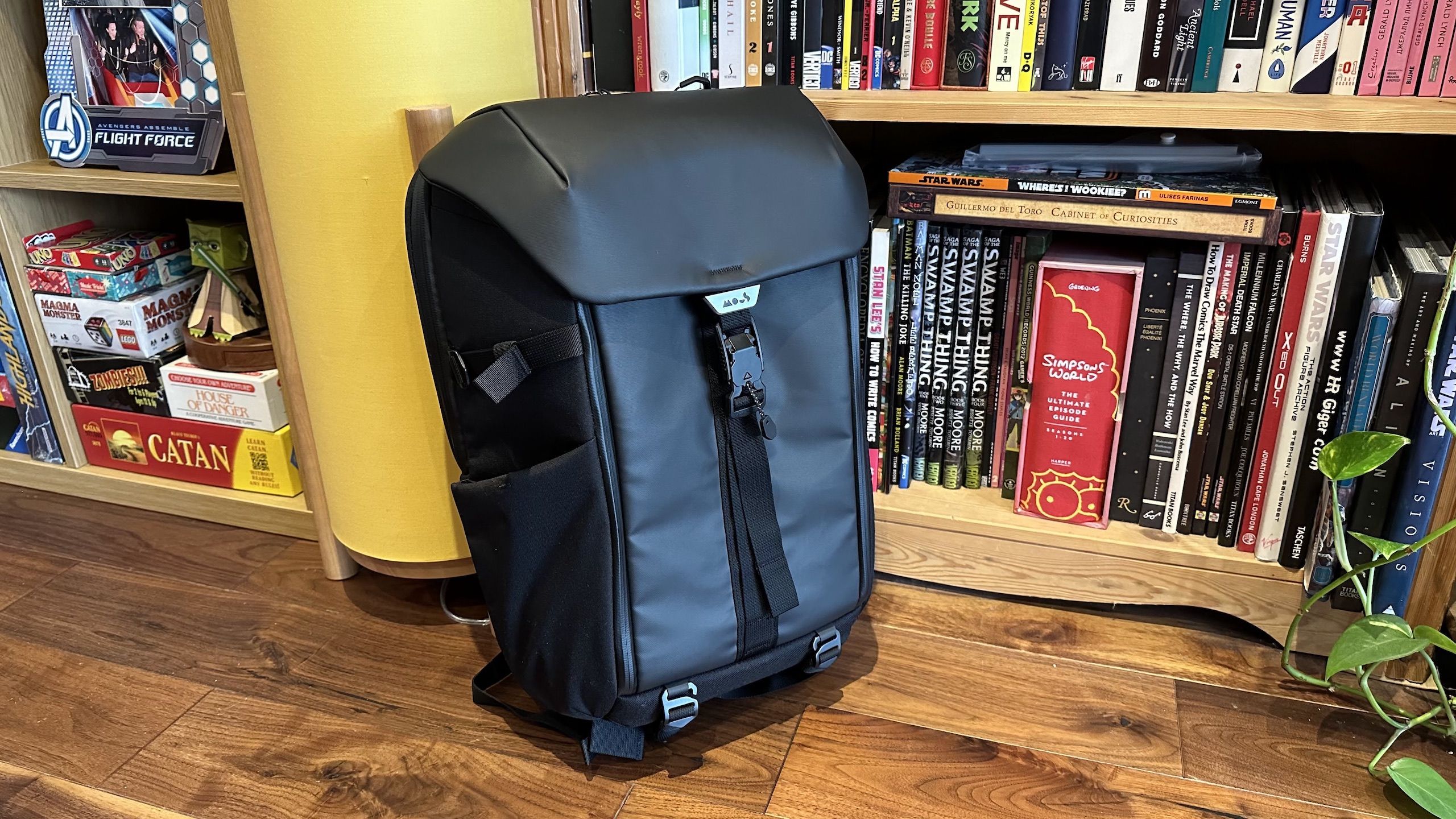 Mous  Extreme Commuter Backpack with Lid