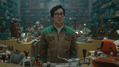 Marvel fan has a Loki theory that makes Key Huy Quan's jumpsuit the key to the show