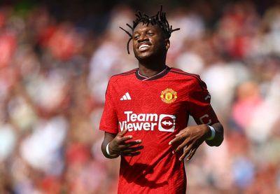 Manchester United agree deal with Fenerbahce for Fred