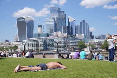 Parts of UK may be hotter than Los Angeles next week as 30C temperatures move in