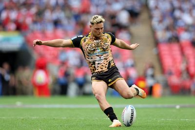 Lachlan Lam lands golden point drop goal to give Leigh dramatic win over Hull KR