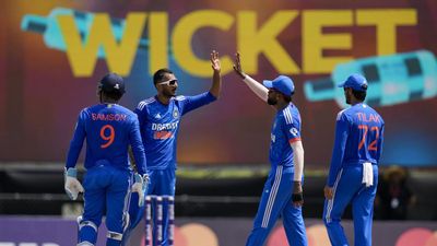 India beat West Indies by nine wickets in 4th T20I, level series 2-2