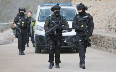 Charmouth: Suspected gunman arrested after ‘wielding firearm’ in Dorset village