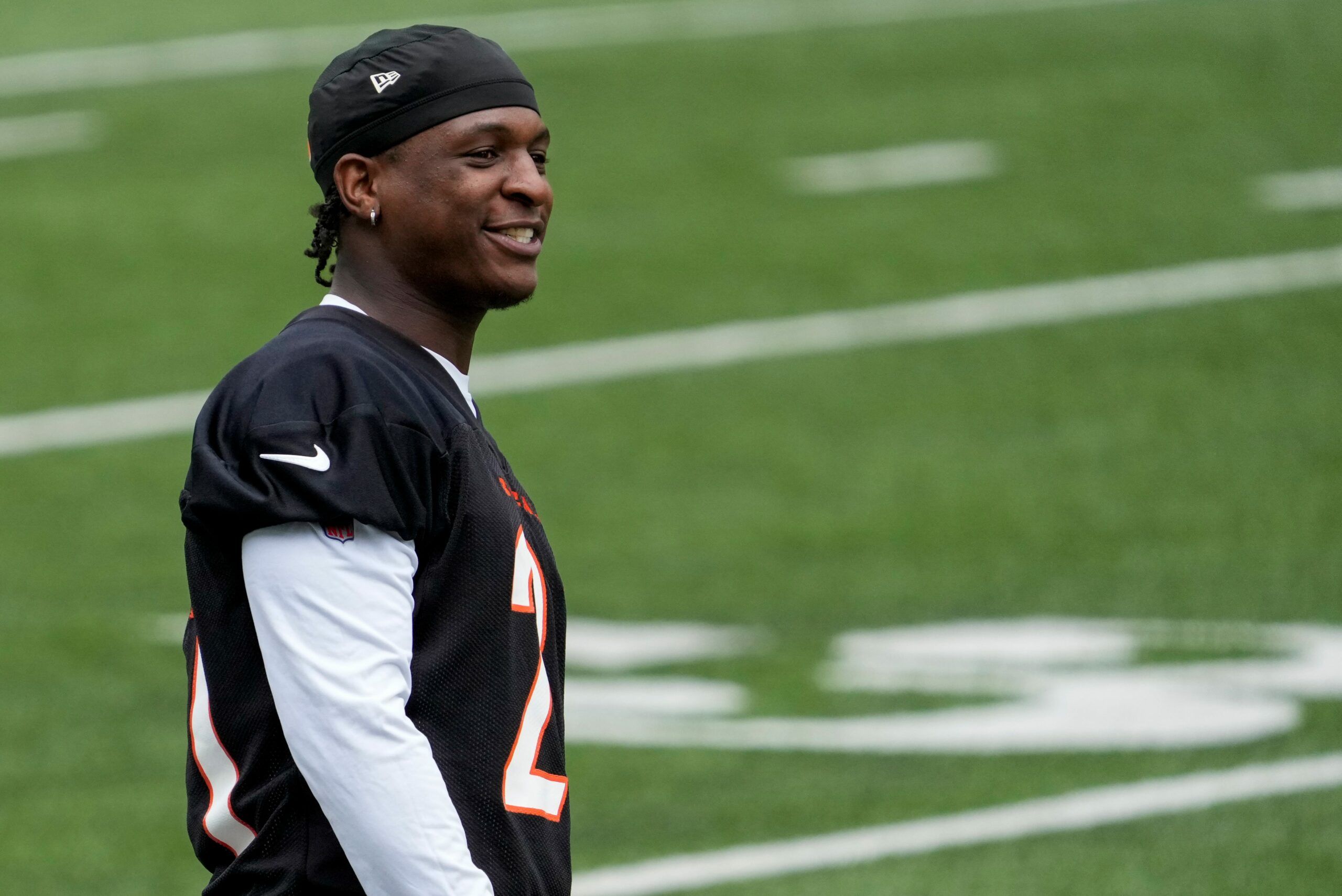 Mike Hilton on Bengals' Offseason Training, Young Secondary, Expectations  Going Into 2023 and MORE 