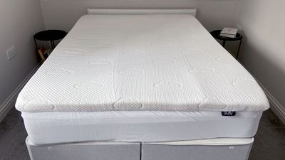 Puffy Deluxe Mattress Topper review 2025: Body-contouring memory foam for hard beds