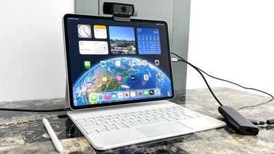 How to use an external USB webcam on iPad