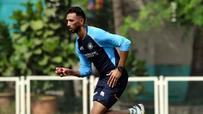 Prasidh Krishna bowls at full tilt, warms-up for Ireland tour