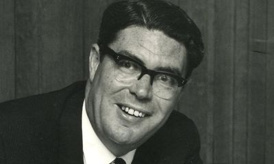 Douglas Comish obituary
