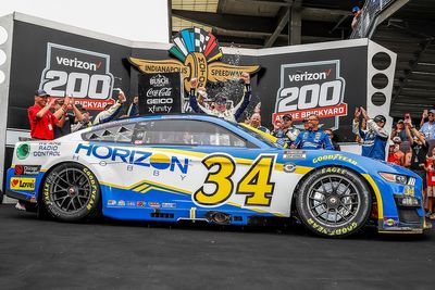 McDowell holds off Elliott to win NASCAR Indy RC Cup race
