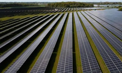 UK renewable energy investment lagging behind rest of world, data shows