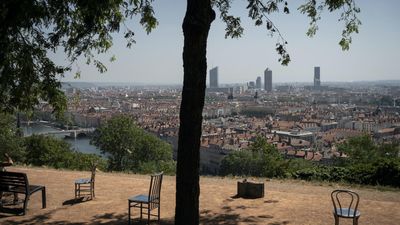South-eastern France on heatwave alert as temperatures climb to high 30s
