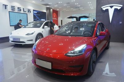 Tesla restarting its price war in China with new cuts