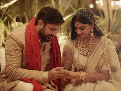 Karan Boolani pens adorable anniversary wish for wife Rhea Kapoor