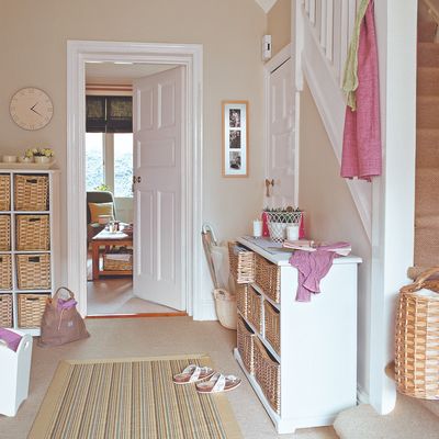 The wedding guest decluttering method - an organising pro reveals her best kept secret and it's so good