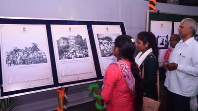 Exhibition at Vijayawada railway station throws light on dark times of Indian history