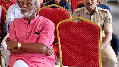 As country celebrates freedom, over 20 writers in Karnataka live under security cover, over threats to their lives