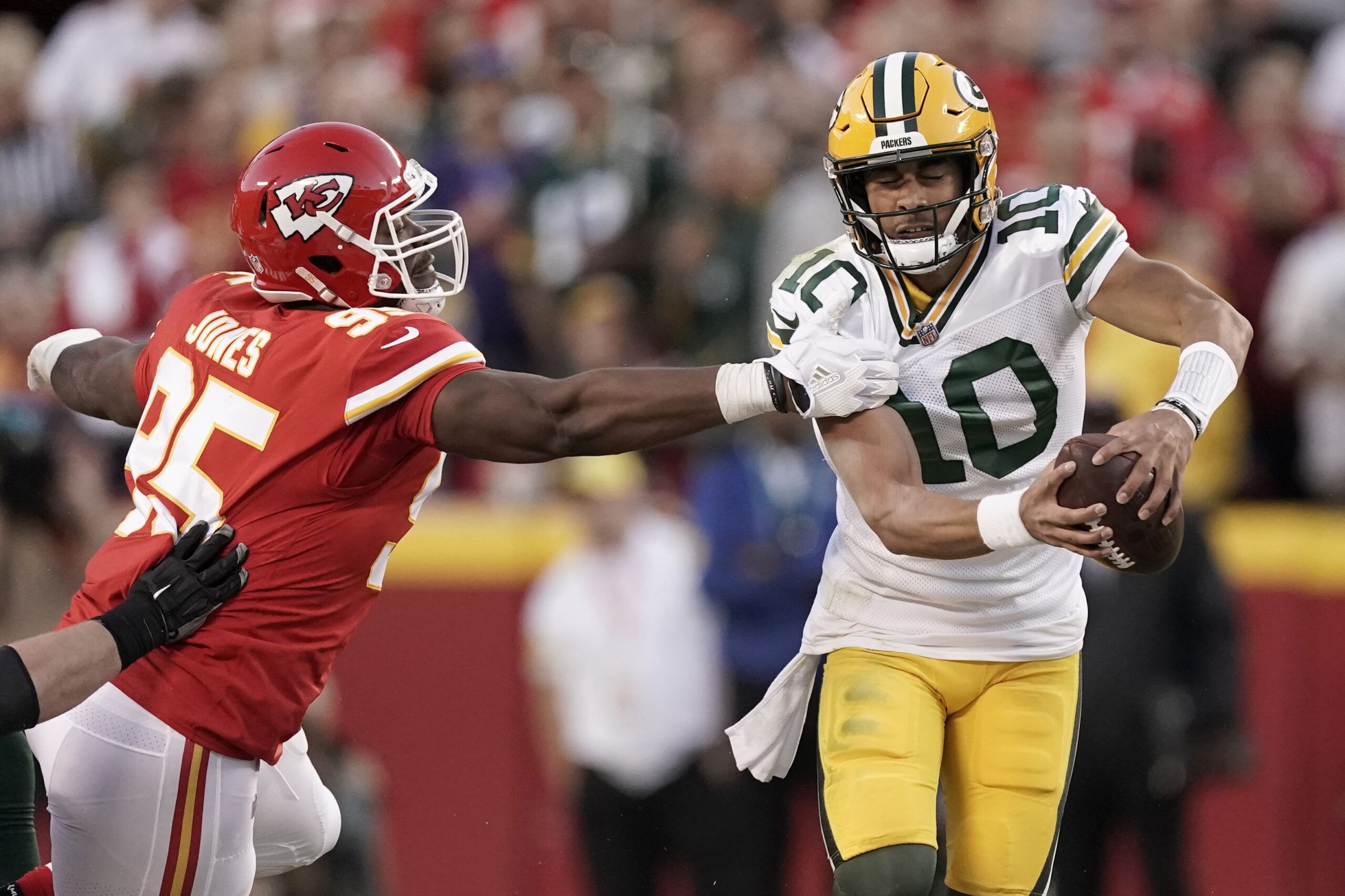 Jordan Love efficient but deep ball needs work in Packers 36-19 win