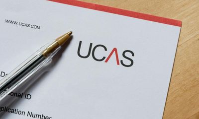 UK should embrace foreign students or lose them to rival countries, warns Ucas chief