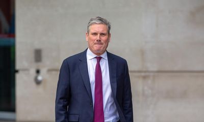 Keir Starmer urged to defend lawyers after Tories’ ‘targeted campaign’