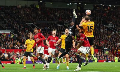 Wolves’ Gary O’Neil perplexed by non-award of penalty at Manchester United