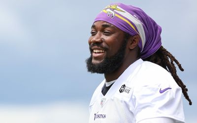 Jets backup RB Michael Carter awkwardly downplayed Dalvin Cook before team signed him 1 day later