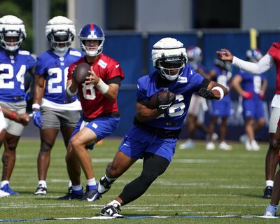 Giants’ Bobby Okereke: Saquon Barkley is ‘just a dominant player’