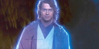 Star Wars Canon Finally Explains Why Anakin's Force Ghost Looks Like That