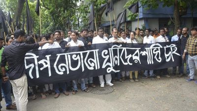 Jadavpur University anti-ragging committee submits report to UGC on student's death