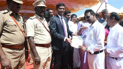 Distribution of welfare aid, cultural events mark Independence Day celebrations in Ooty