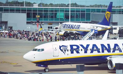 Ryanair charges elderly couple £110 after they download wrong boarding cards