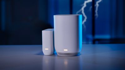 Comcast's 'Storm-Ready WiFi' Router Features Backup Power, Transitions to LTE Cellular When Weather Events Go South