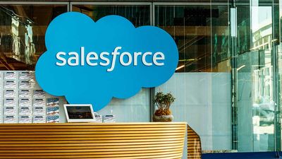 Dow Jones Software Giant Salesforce, 3 Other Leaders Trigger Sell Signals